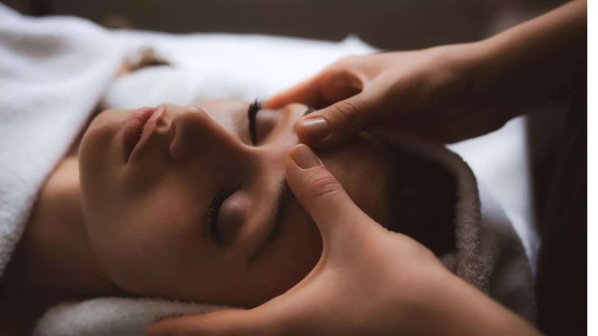 45- or 75-Minute Shiatsu Treatment with Reflexology