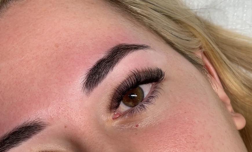 Image 2: Up to 50% Off on Eyelash Extensions at BareGlow