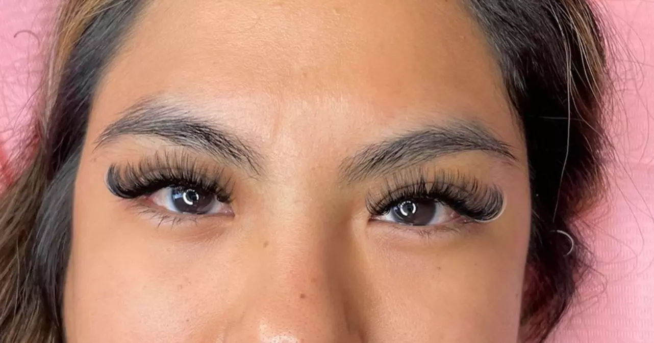 Up to 45% Off on Eyelash Extensions at LashedbyMia
