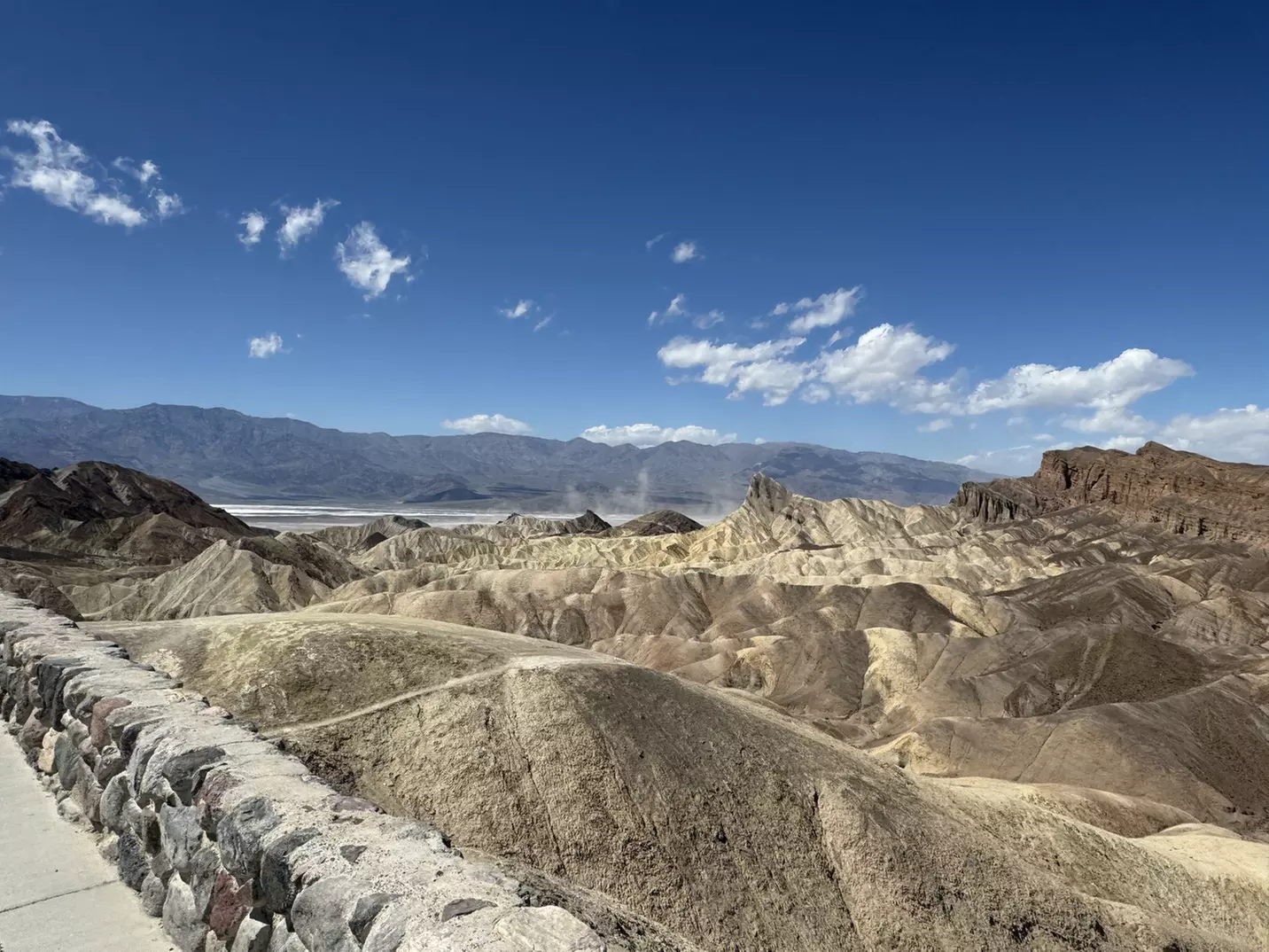 Discover Seven Magic Mountains on a Scenic Tour with Lunch,