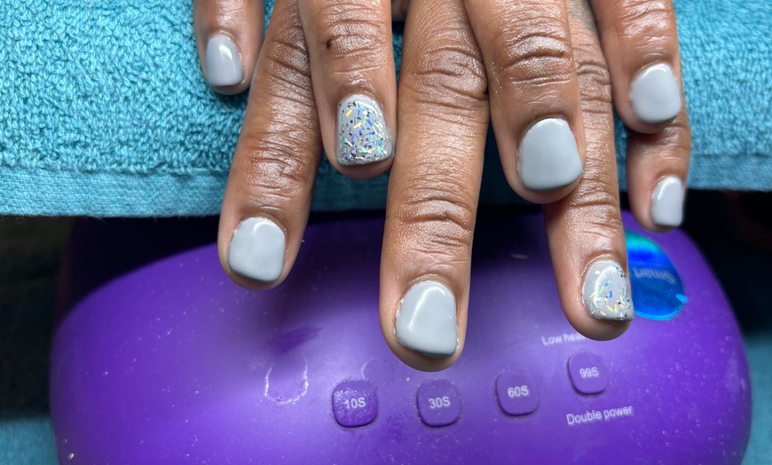 Image 7: Treat Yourself to One Classic or Gel Manicure or/and Pedicure Sessions