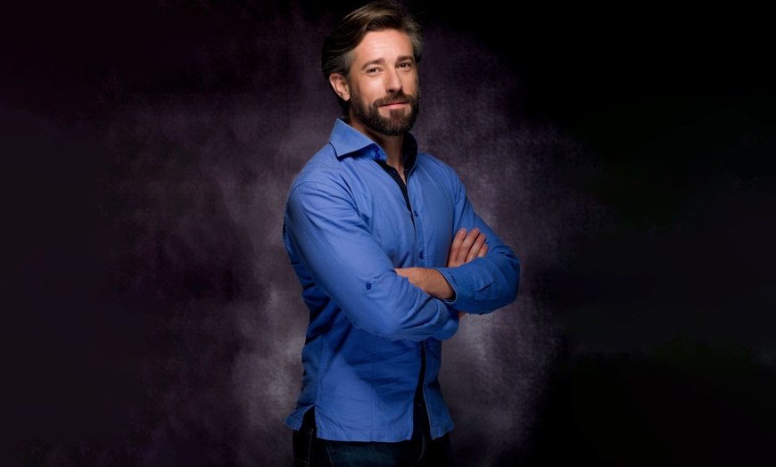 Image 4: Book fotográfico headshot con 3 o 5 fotos retocadas 59% 