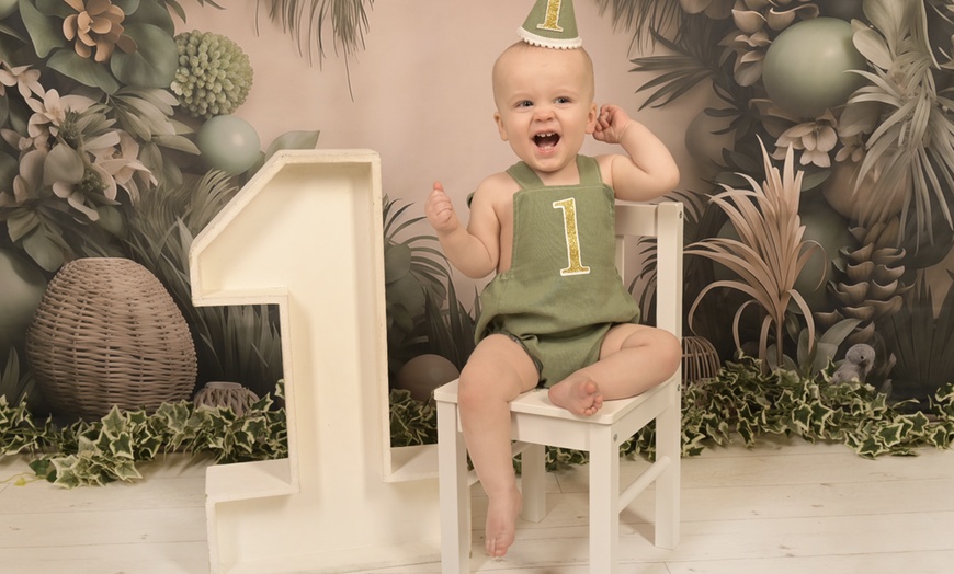 Image 10: Up to 90% Off on Studio Photography at In The Picture 2