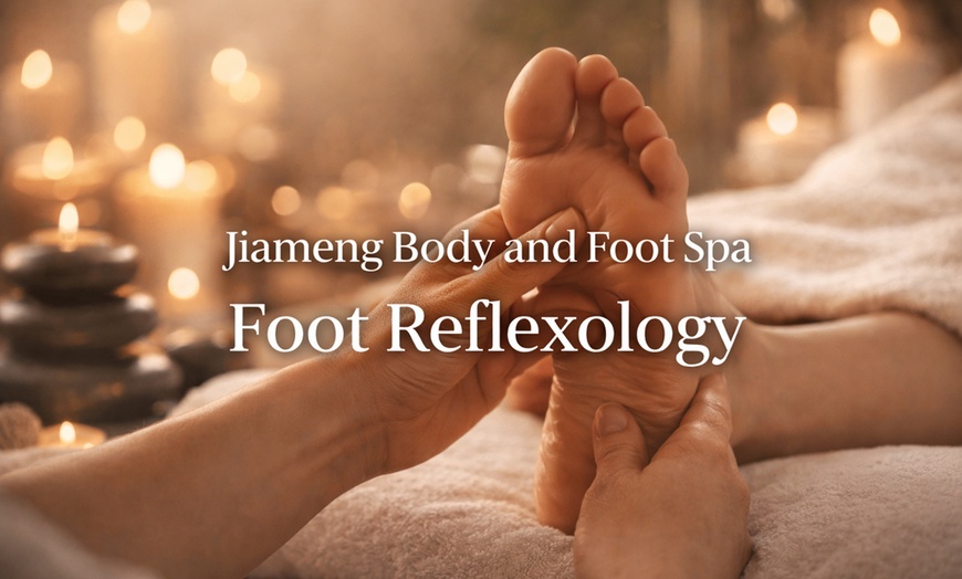 Image 3: 30-Minute Foot Reflexology with Foot Soak
