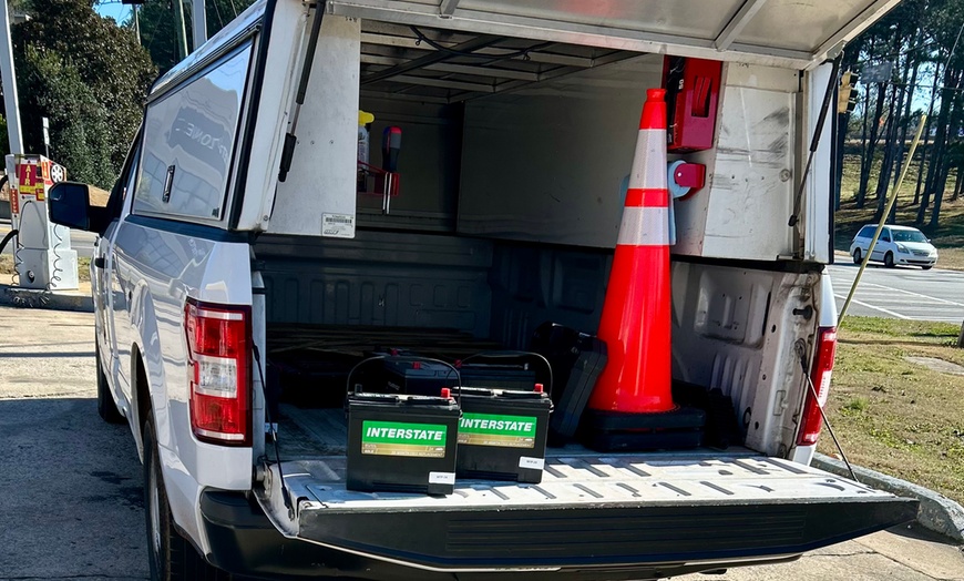 Image 5: 24/7 Roadside Assistance & Towing for Lockouts, Tires, Fuel & Battery