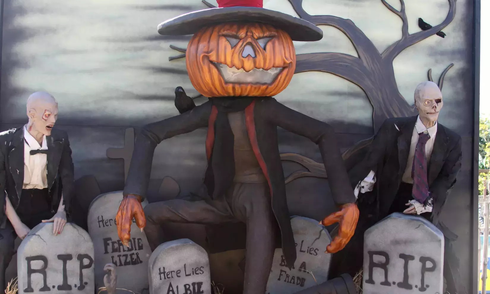 Halloween Event Bayville Scream Park: Not So Scary Kids Days!