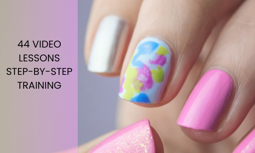 Image 6: Beginner's Gel Nail Course with Hands-On Learning