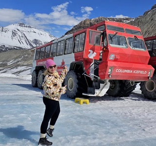 Columbia Icefield, Skywalk, Crowfoot Glacier, and Lakes Tour For 1 Person - Banff Trip Planner
