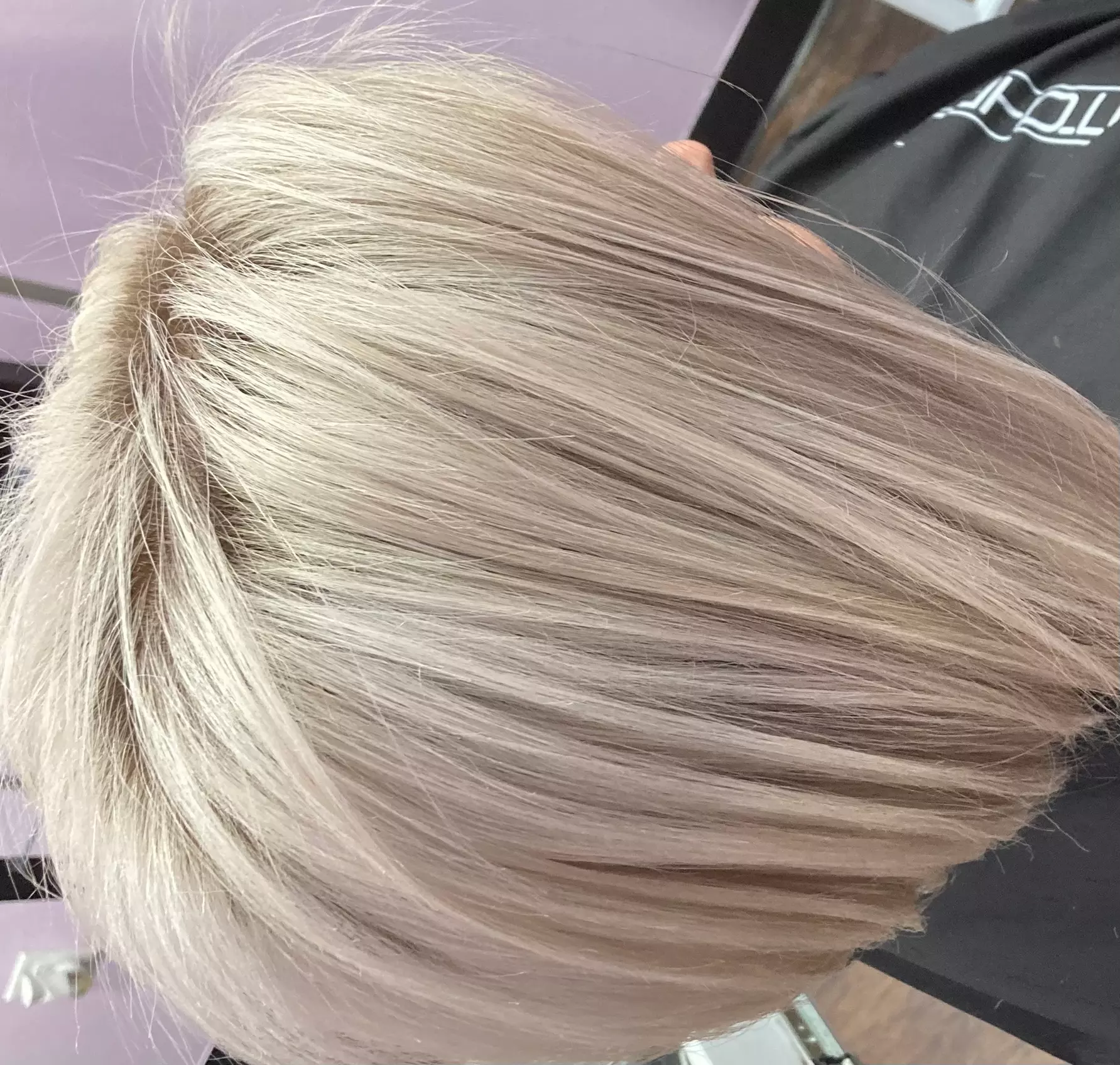 Smooth Blowouts with Deep Conditioning for Gorgeous Hair