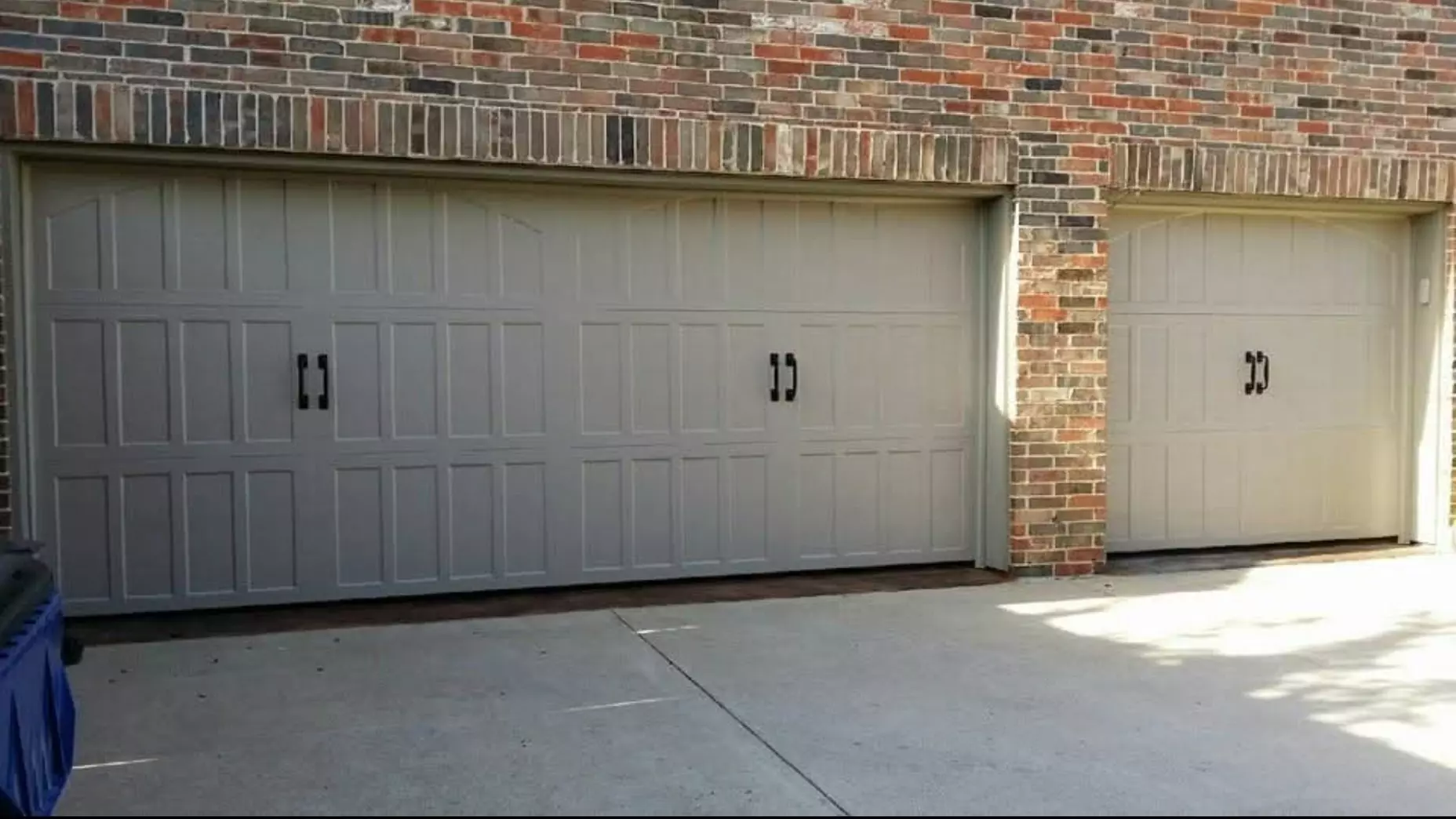 Save Big: Garage Door Repair with Tune-Up at an Unmatched Price