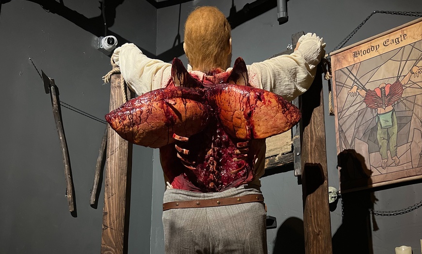 Image 9: Admission to a Historical Journey - Medieval Torture Museum Hollywood
