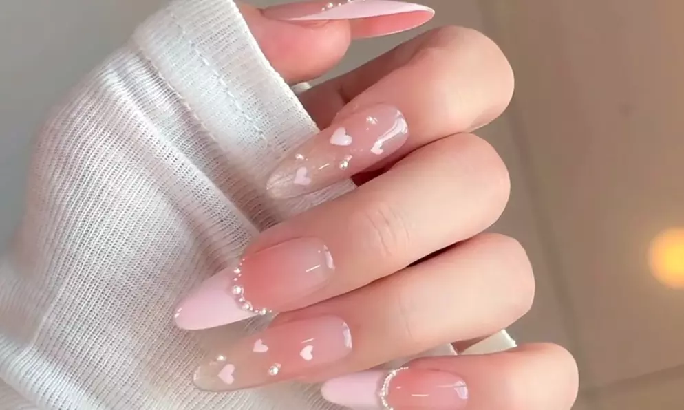 Festive Nail Magic: Xmas Gel Sets, Fills & Extensions