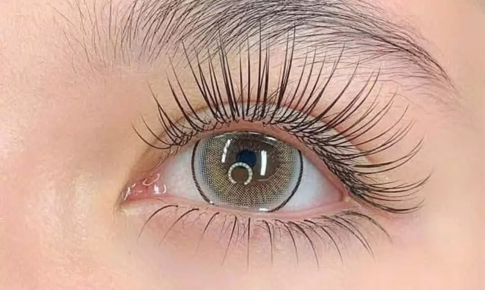 Experience Full Set of Classic, Hybrid, or Volume Eyelash Extensions