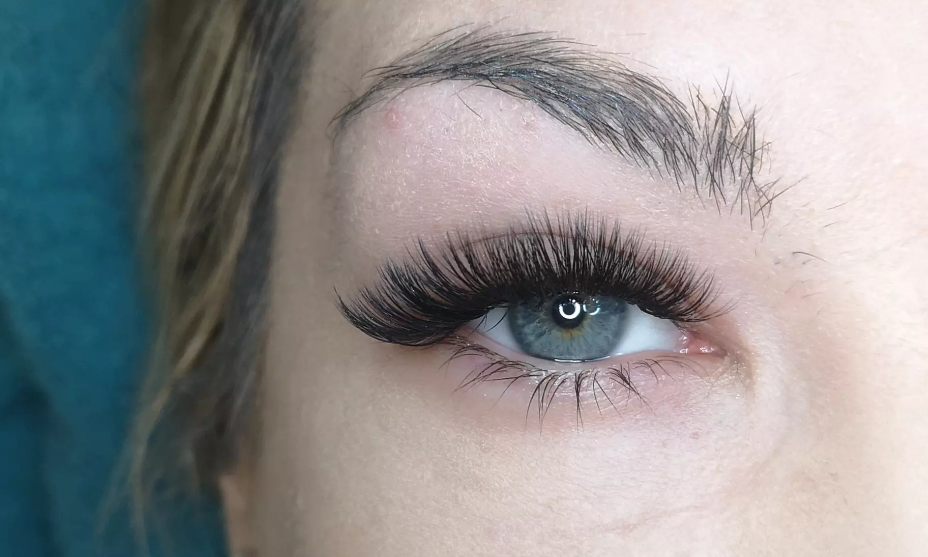 Master Lash Artist's Expert Infill of Extensions, Tinting and More!