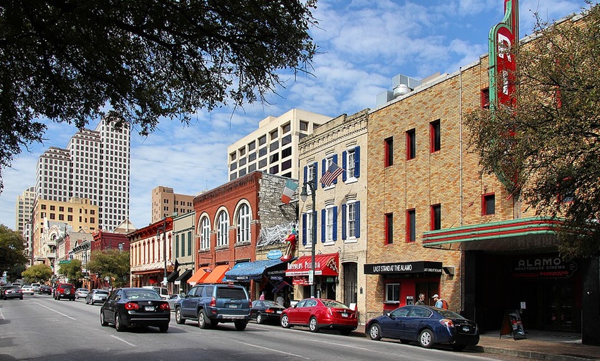 Image 6: Explore Iconic Movie Locations in Downtown Austin! 