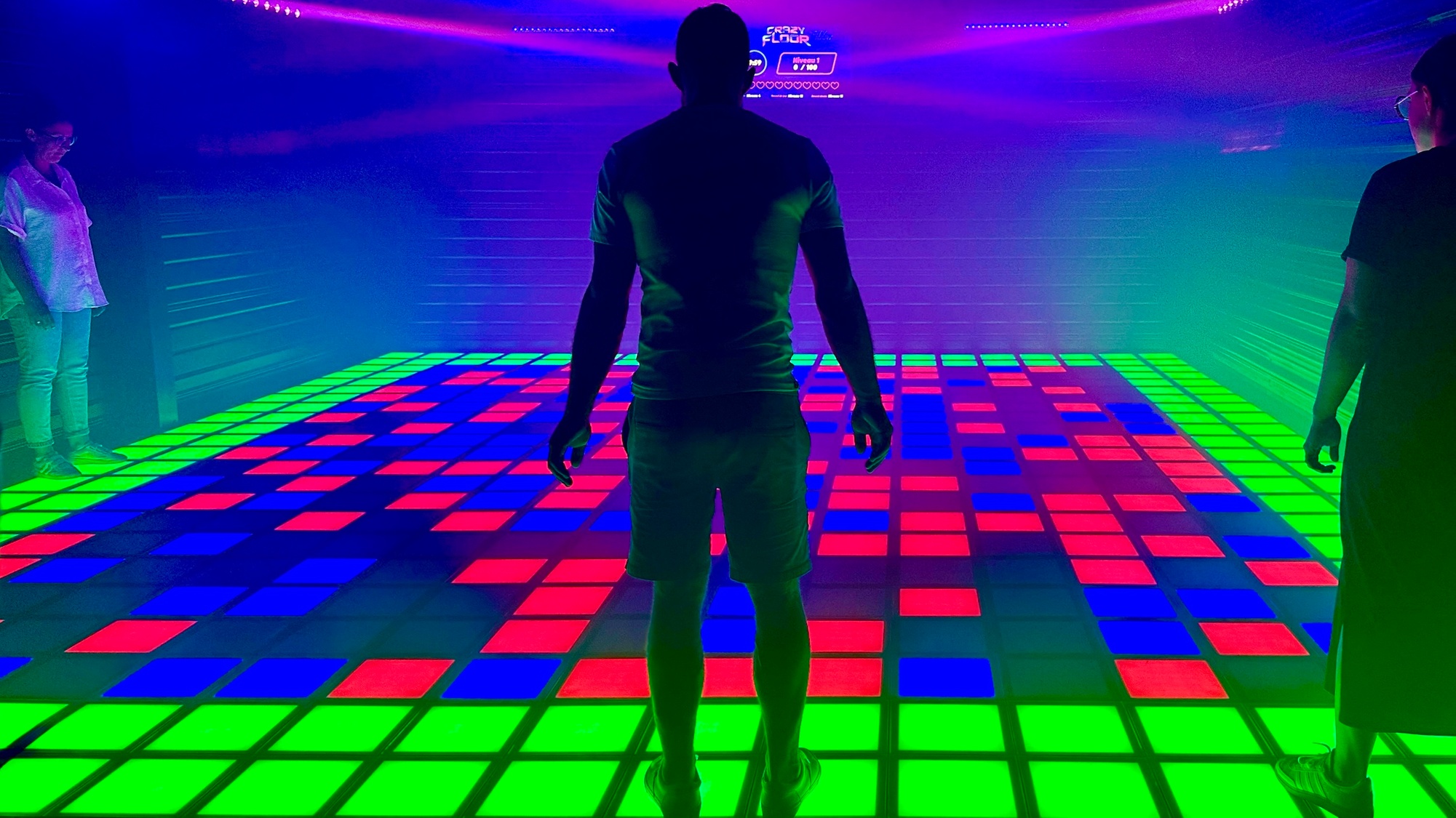 1 ou 2 parties de Crazy Floor, le jeu qui rend ouf