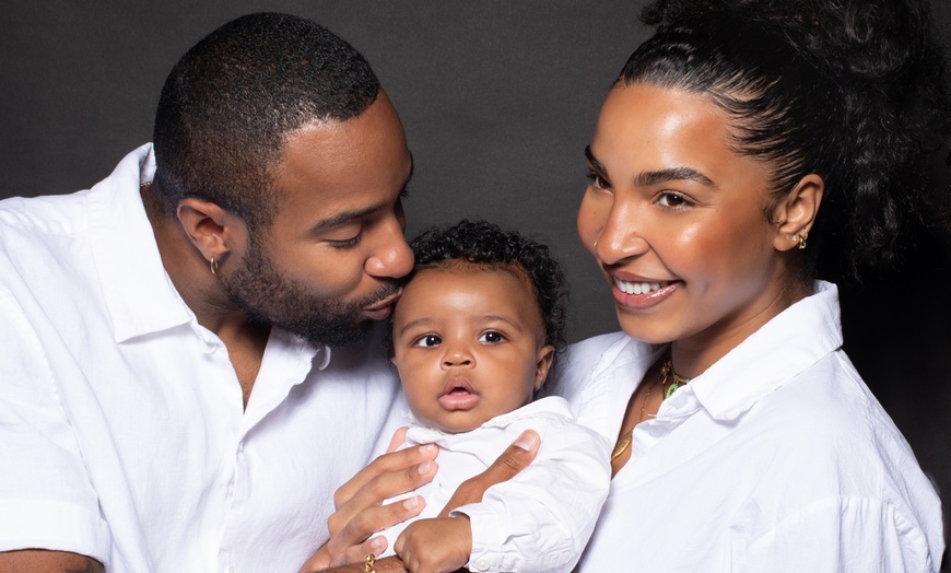 Image 1: Shooting photo nouveau-né, anniversaire ou femme enceinte d'1h30