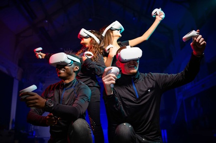 Play Free-Roam Virtual Reality Games at our VR Room For 1 Player - 1 hour - VR Room At LundinStudio