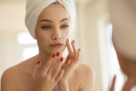One Dermaplaning Facial + Lymphatic Drainage (90-Minutes) - The Skin Spa 