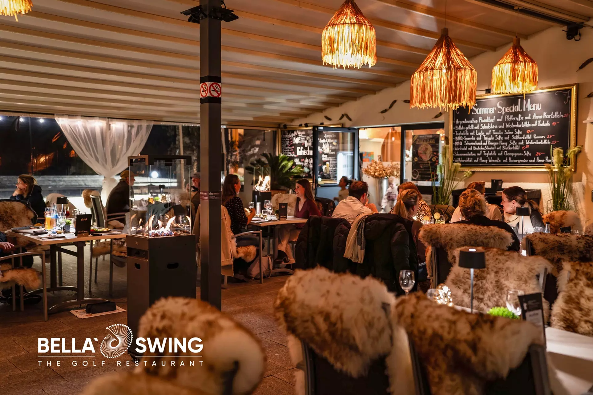 Zwiebelrostbraten auf dem Lavastein inkl. Beilage und 1 Glas Sekt