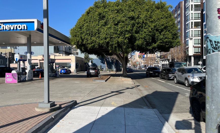 Image 2: Quick and Comprehensive Smog Check for 2000 and Newer Cars 