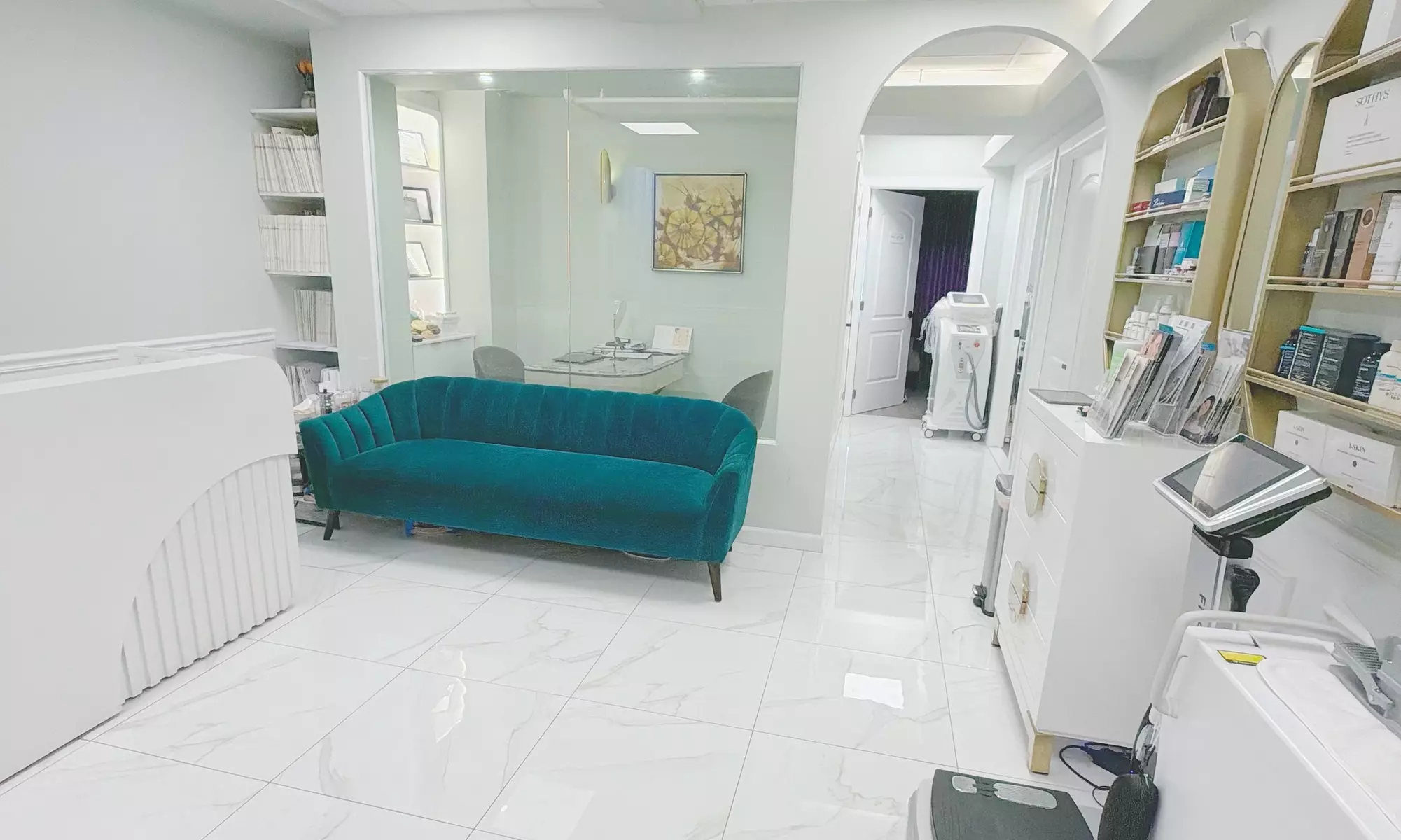 IPL, Carbon Laser, RF Lifting or Micro-needling Facial Sessions