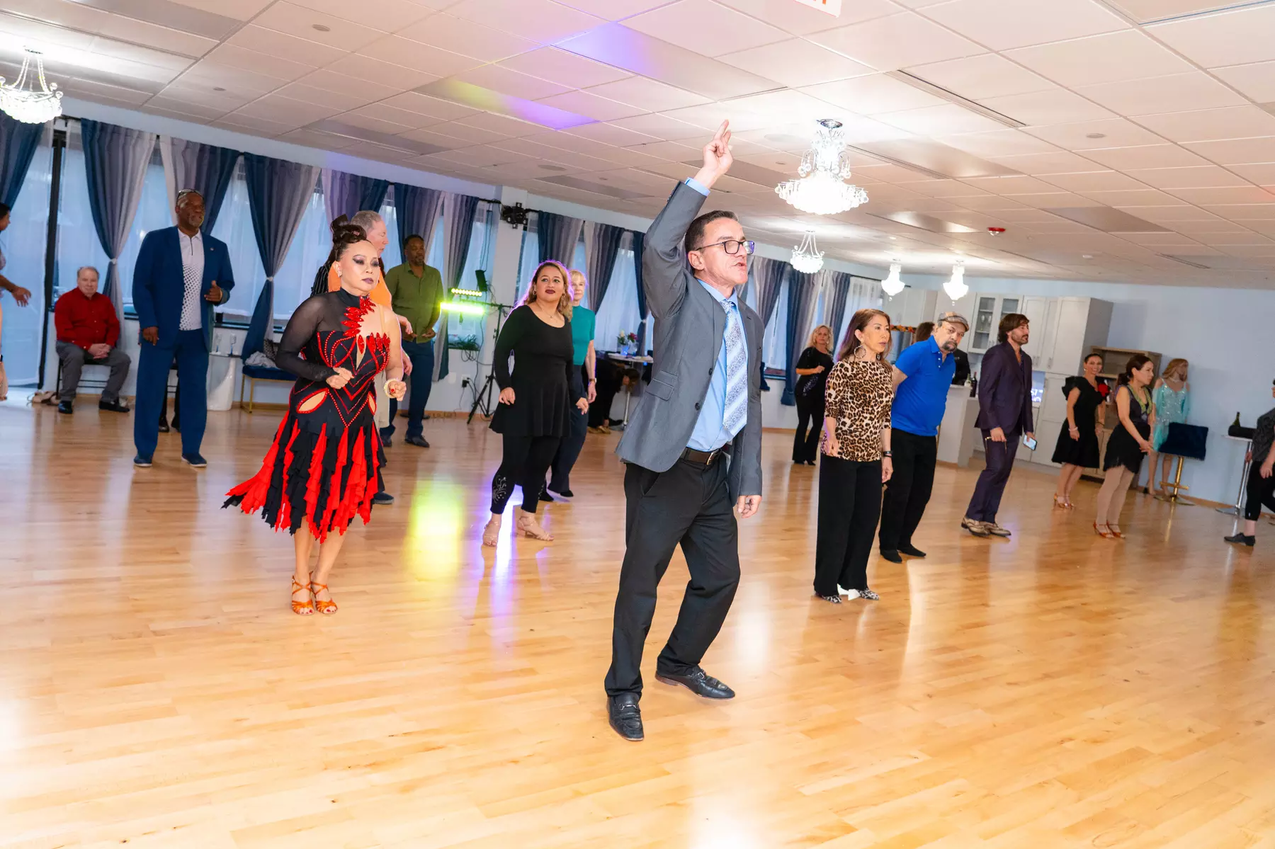 Private Dance Classes w/ Instructor at LatinCross Dance Studio