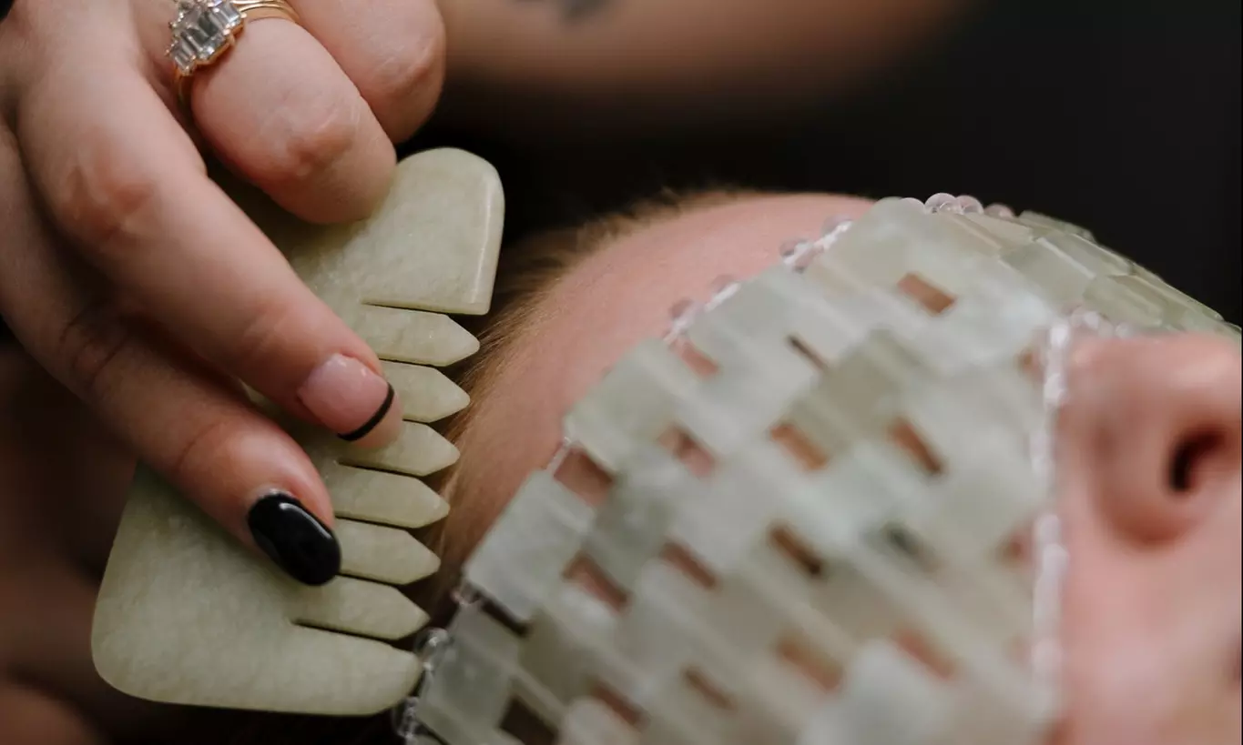 Relax with a Spa/Custom Facial Including Massage & Finishing Touches!