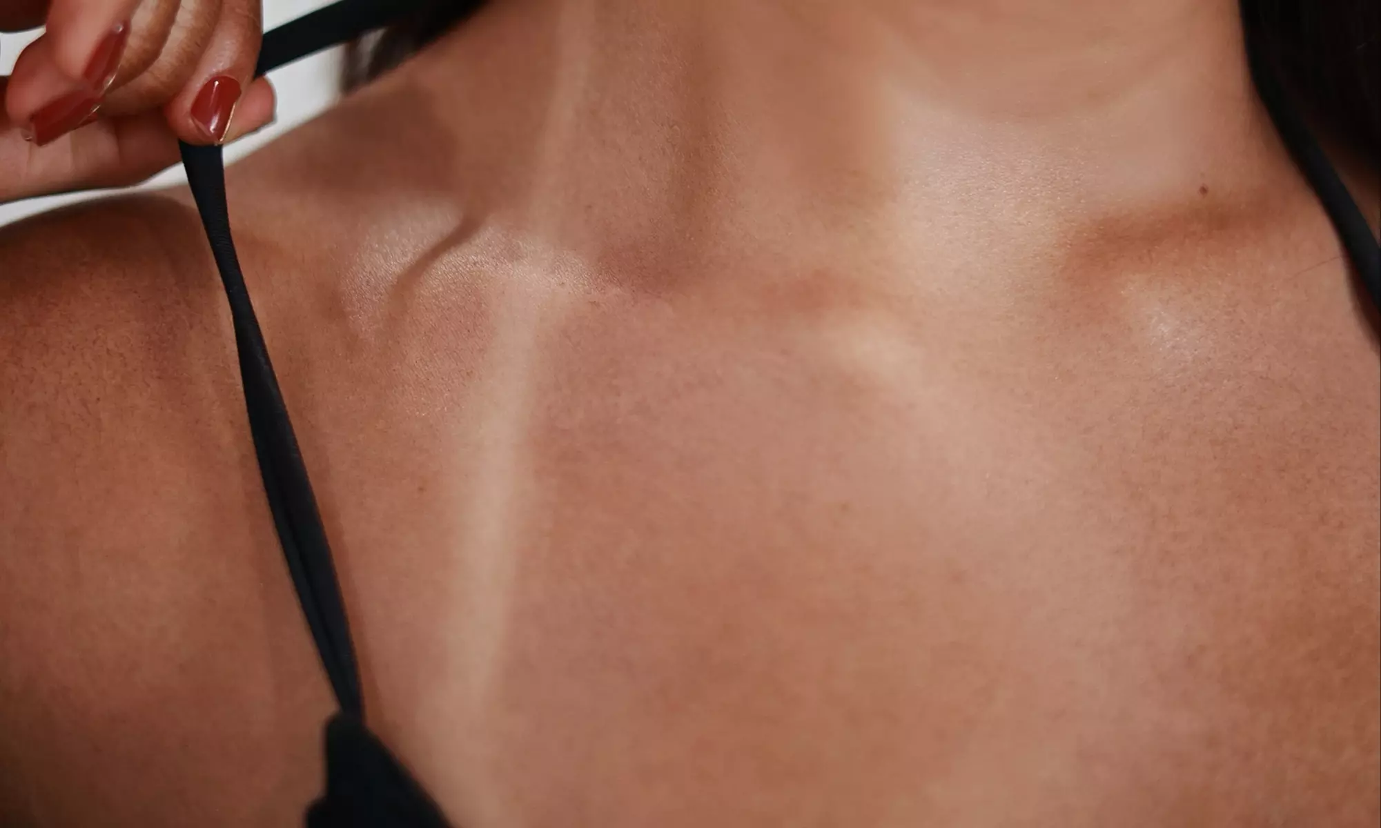 Get Sun-Kissed Tan with One Customized Mobile Airbrush Tan
