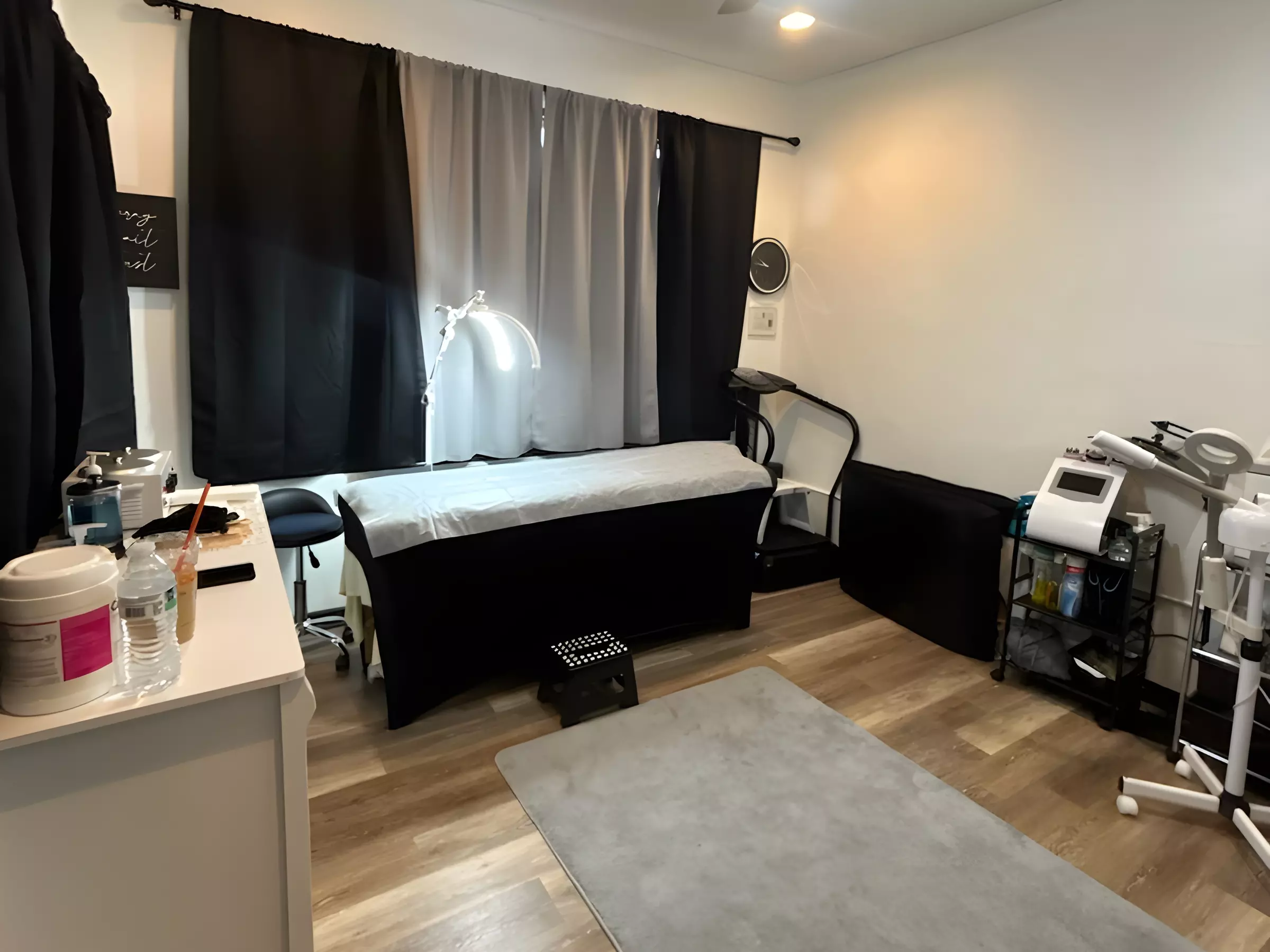 Glute Bikini Brazilian Bum Bum and Front Back Waxes with Optional Mask