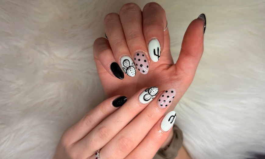 Image 4: Elevate Your Style with Durable Gel X, Manicures & Builder Sets