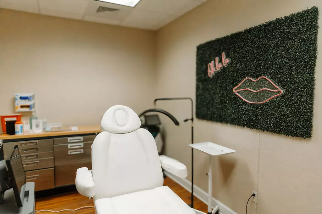 One or Two SKNLAB HydraFacials