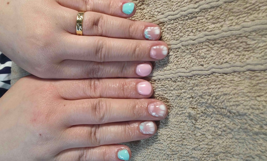 Image 2: Up to 44% Off on Mani-Pedi - Gel at Melissa Jane Beauty