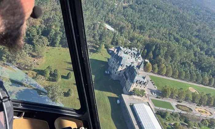 Helicopter Tours: Celebrity Homes, Downtown, or River & Nature