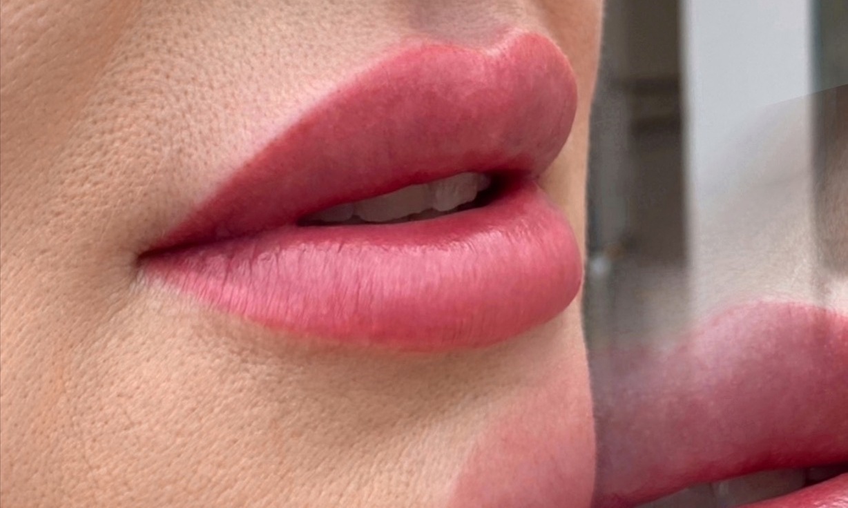 Makijaż permamentny oczu, brwi i ust w Natalia Stepovaya