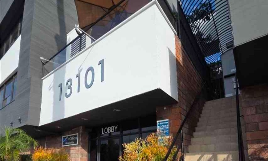 Image 5: Feel Fresh: 1, 3 or 5 Female Brazilian Soft/Strip Wax Sessions 