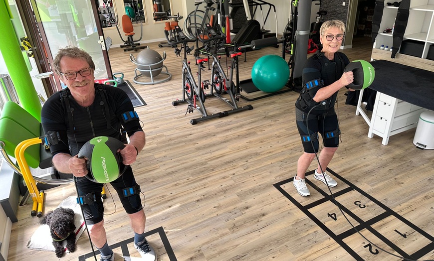 Image 4: EMS-Training & Faszien-Behandlung