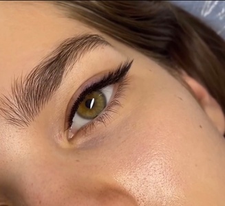 One re-fill for Eyelash Extensions  - Laurin iBrows Artist