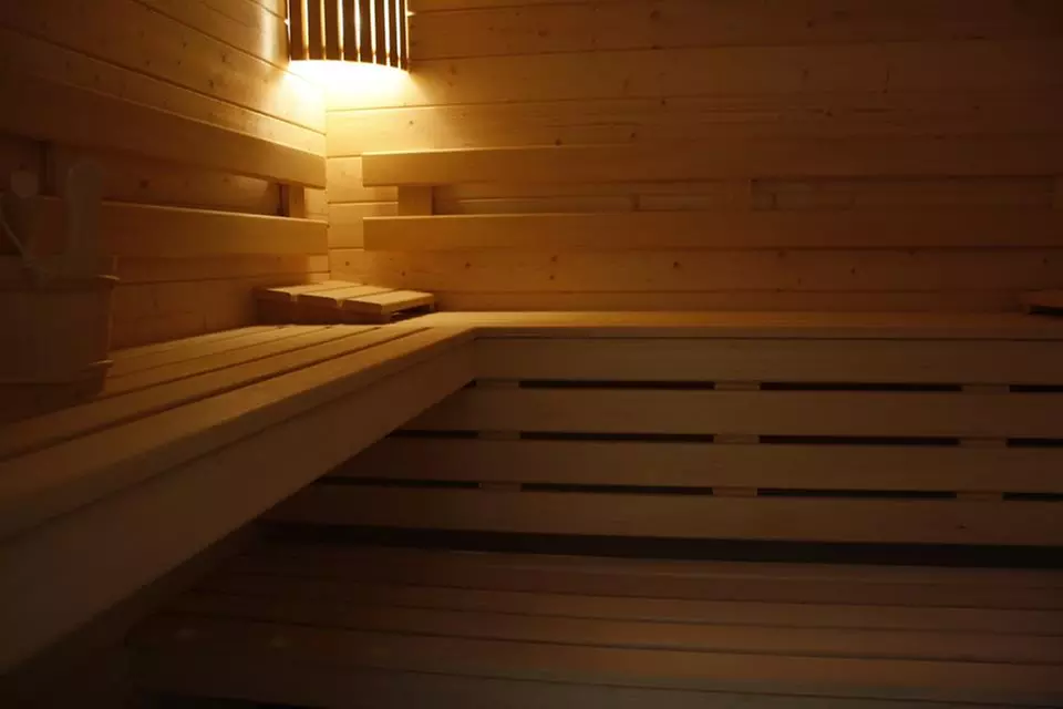 Hammam, sauna, gommage, enveloppement, massage avec Douce Renaissance