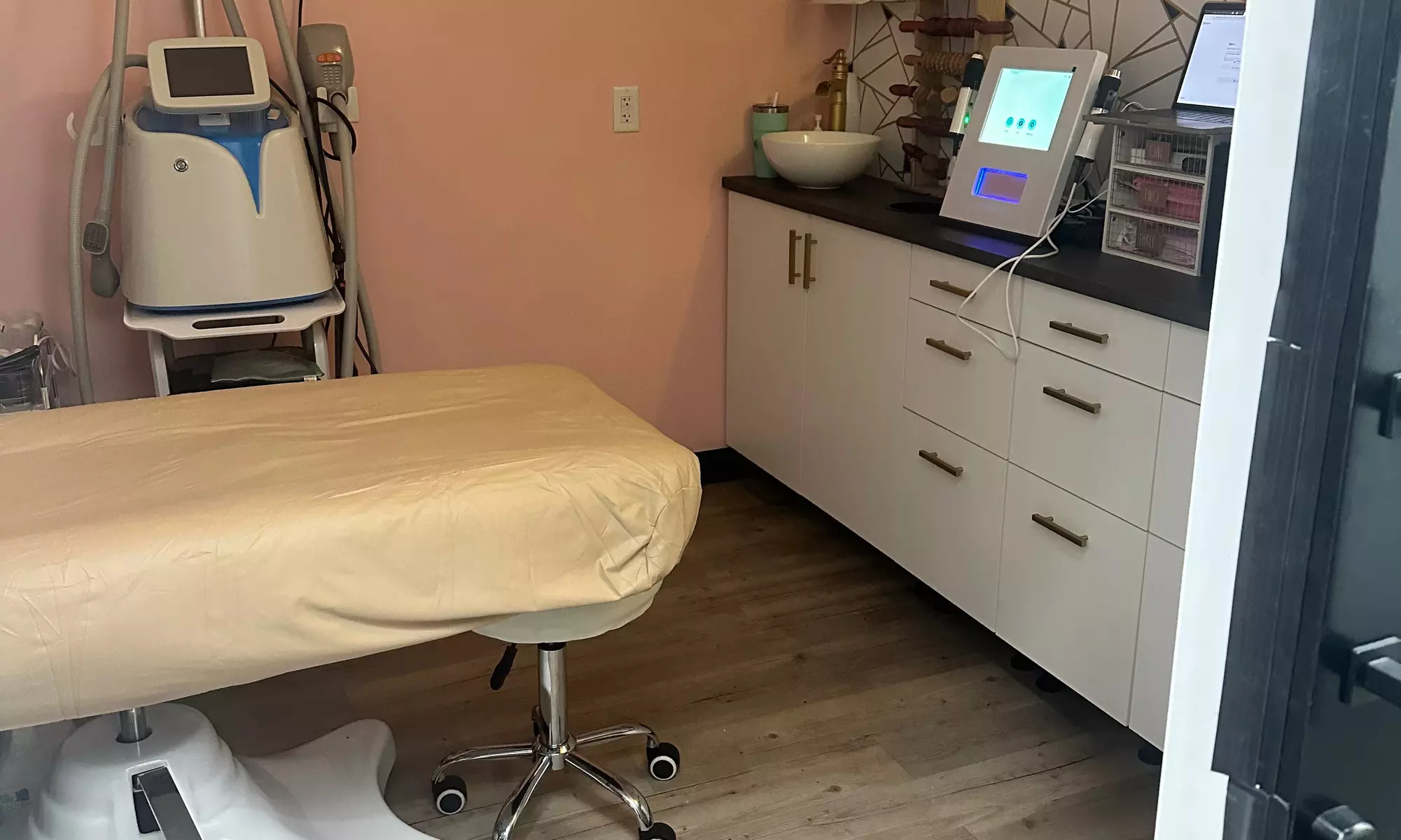 Up to 68% Off on Pressotherapy at The Body Lux