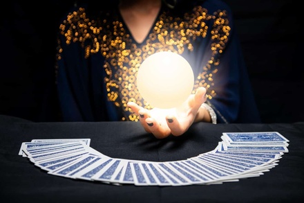 Guidance spirituelle personnalisée : consultation à distance avec photo et réponse par email - Laluna voyance