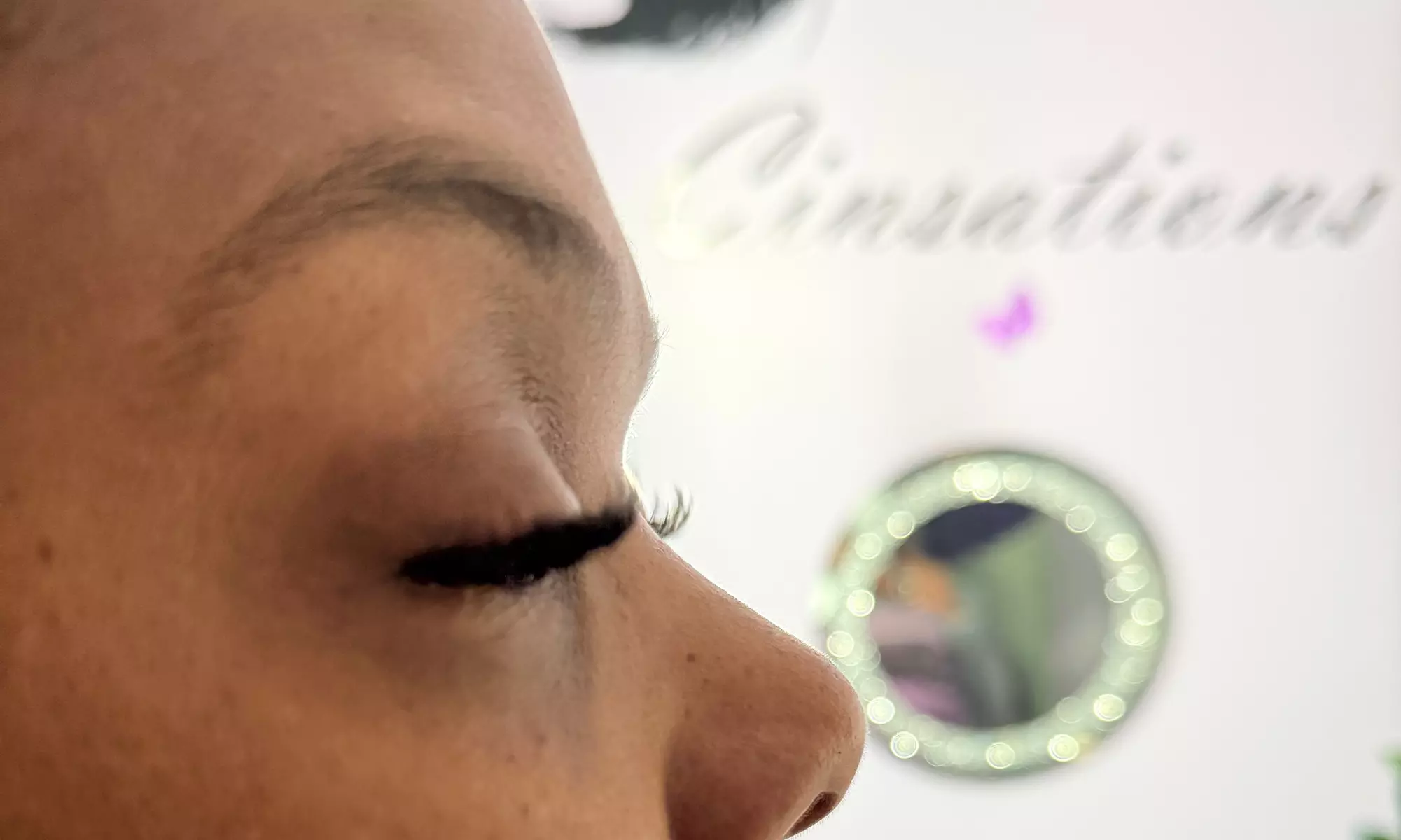 Get a Natural Look with One Classic Lash Extensions Full Set
