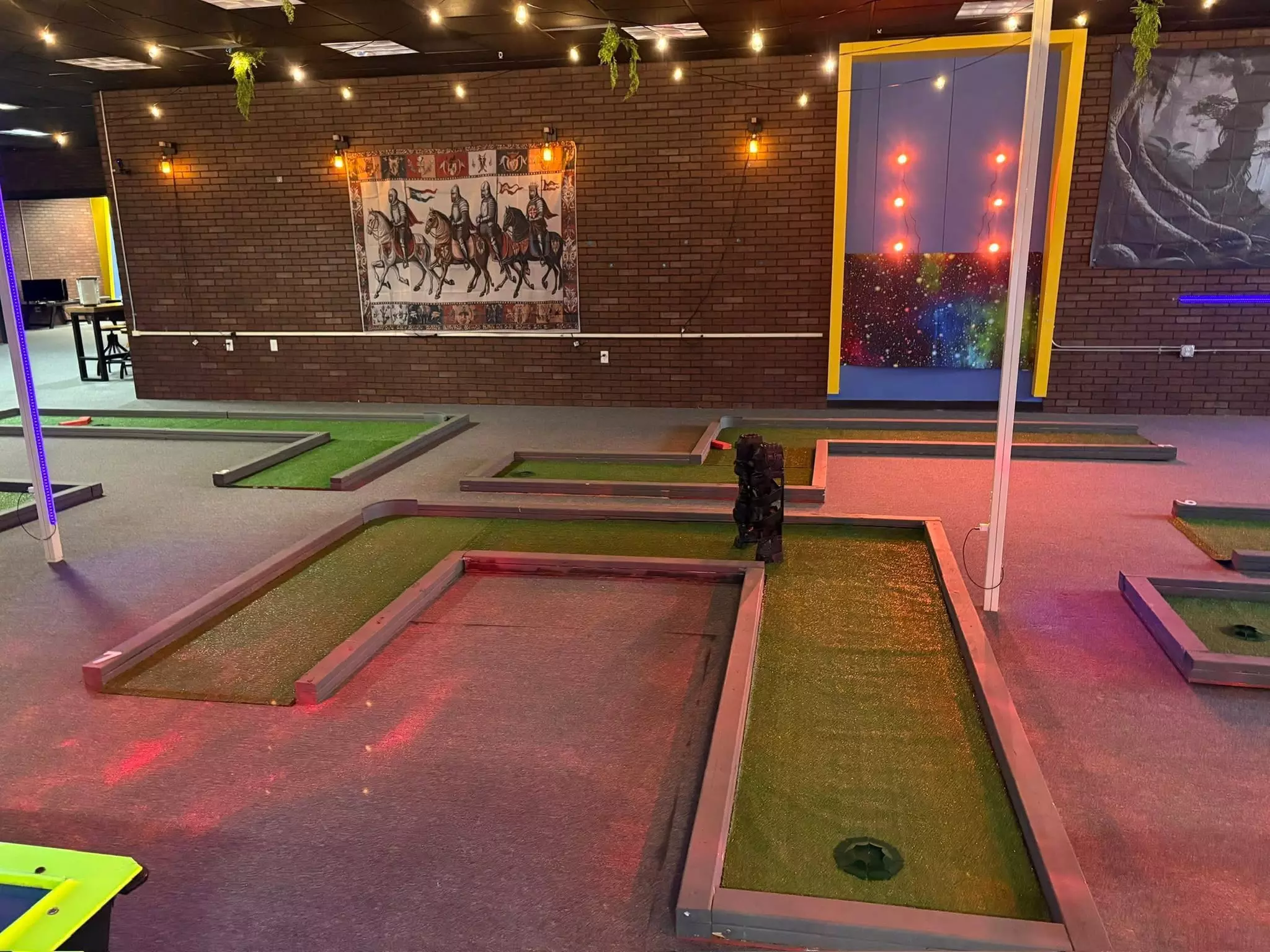 Arcade, Mini-Golf & Bounce House Fun – Buffalo