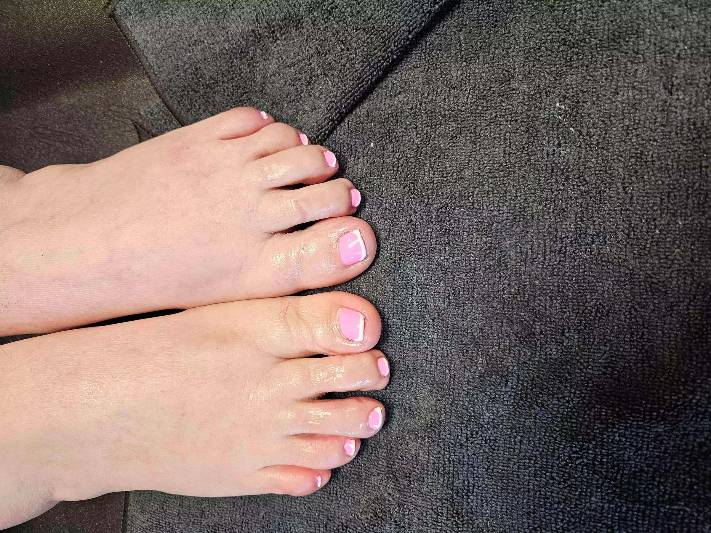 Step Into Bliss: Experience the Ultimate Waterless Pedicure! 