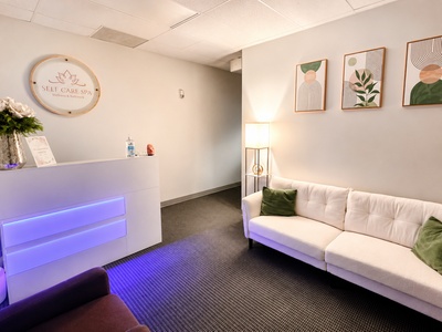 One 60-Minute Couples Massage - Self Care Spa Studio - Wellness & Bodywork