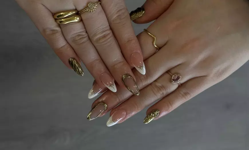 Image 1: Hasta 76% de dto. en Spa/Salón de uñas - Manipedicura en Rubi Nails