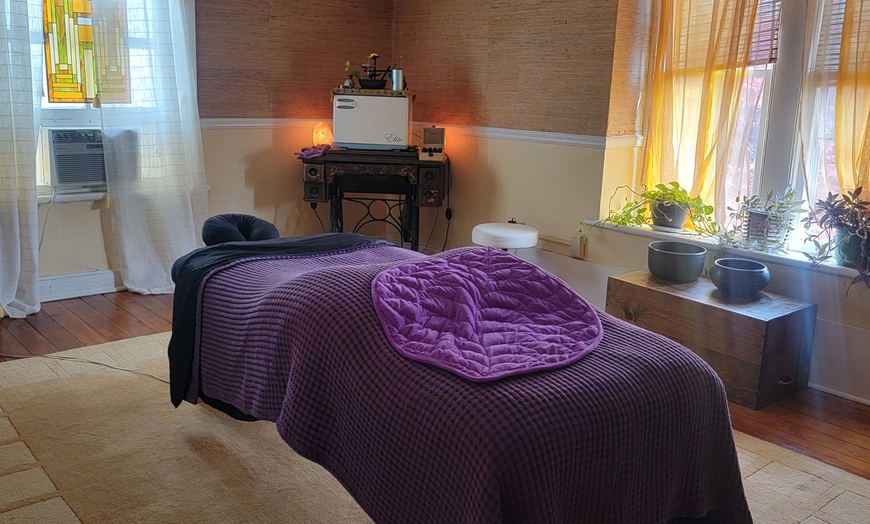 Image 2: Indulge in a 60 or 90-Minute Massage For Ultimate Relaxation 