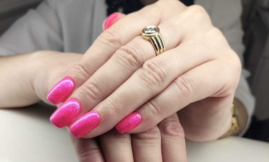 Image 12: Do 68% zniżki na Salon/studio paznokci - Manicure i pedicure w Piękno i Relax