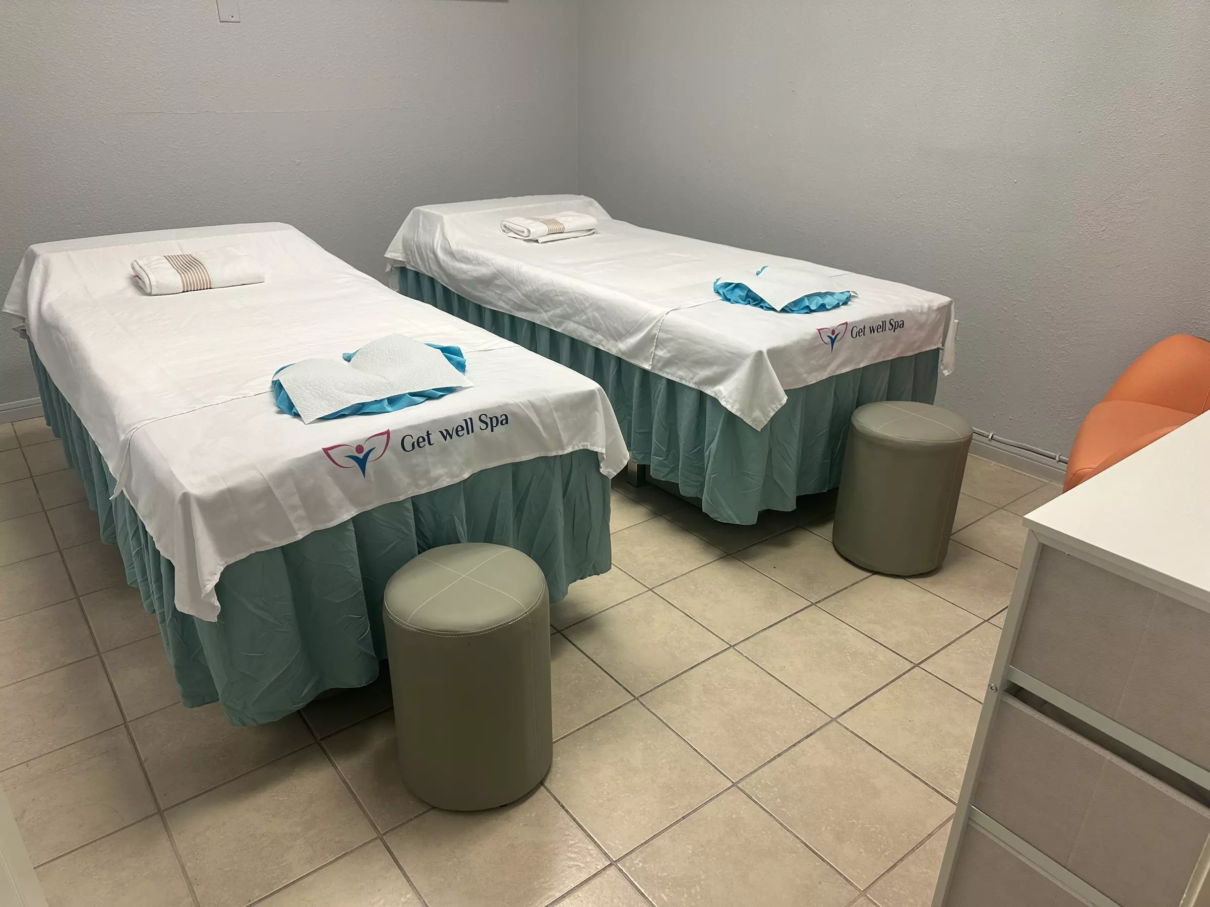 60- or 90-Minute Swedish or Deep Tissue Massage