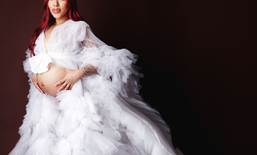 Image 3: Up to 50% Off on Studio Photography at YOSHIFLASH